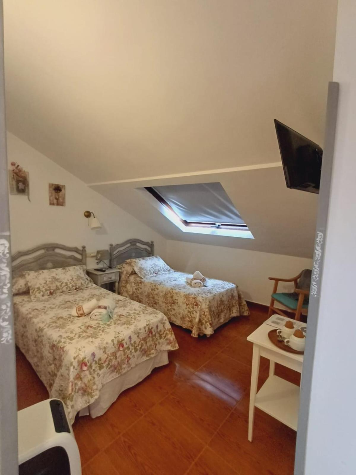 Hotel El Coterin Apartamentos Y Habitaciones 아레나스데카브랄레스 외부 사진